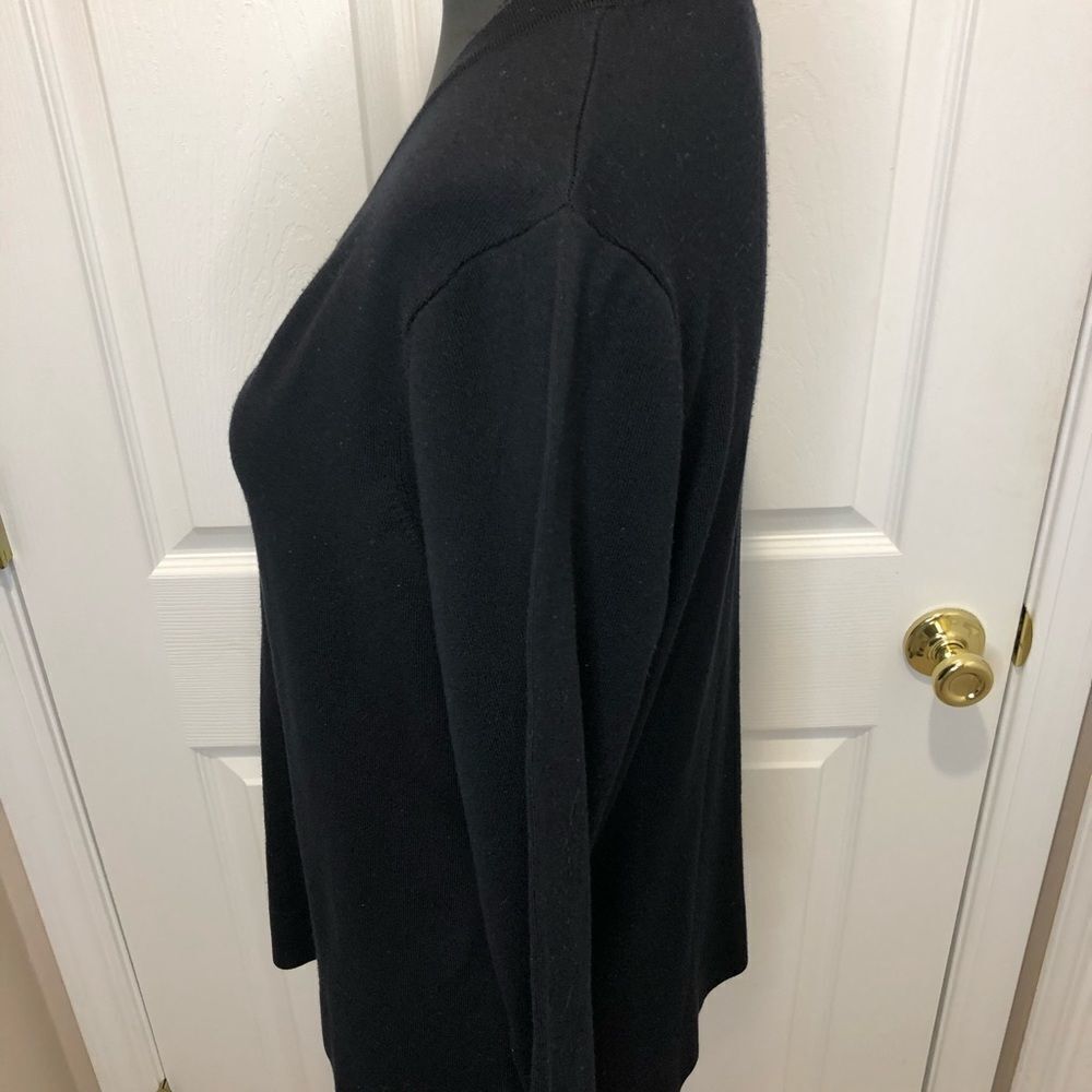 Doncaster black v neck sweater size large - Picture 7 of 8